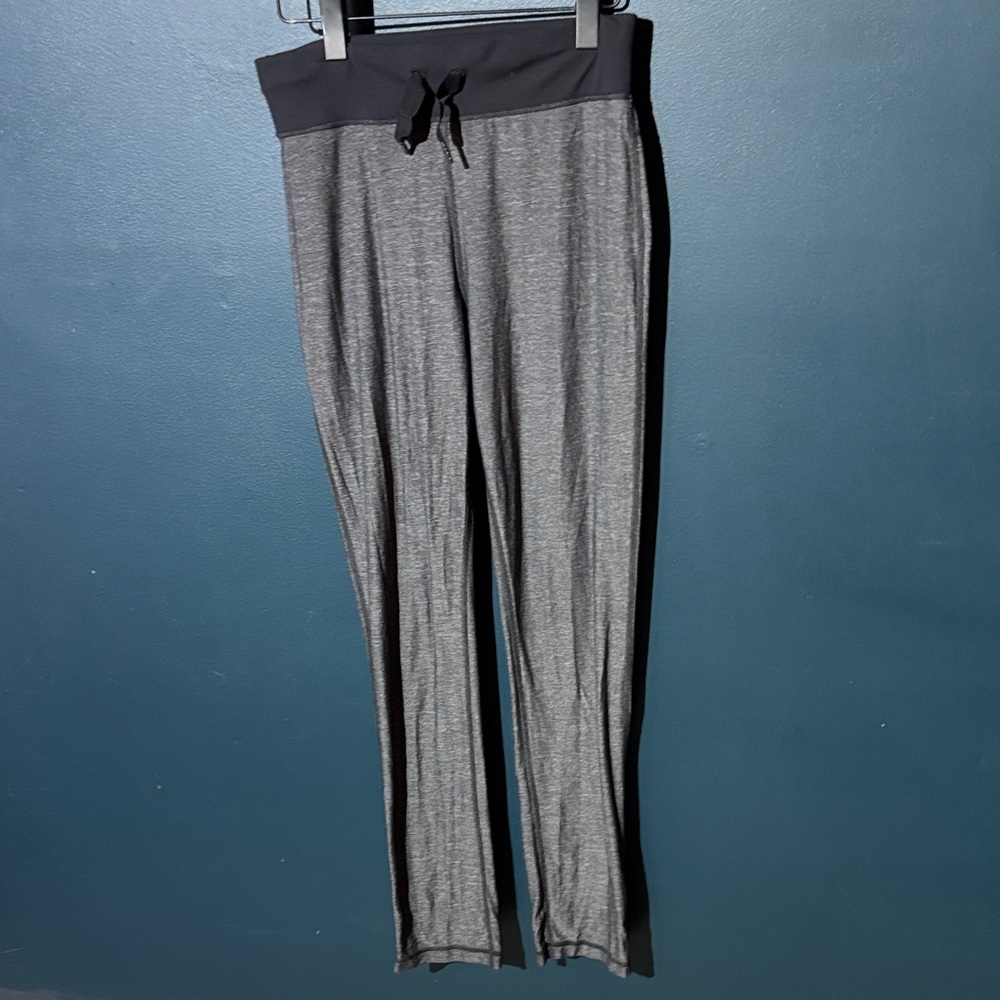 Lululemon Hang Loose pants in heathered Size 6